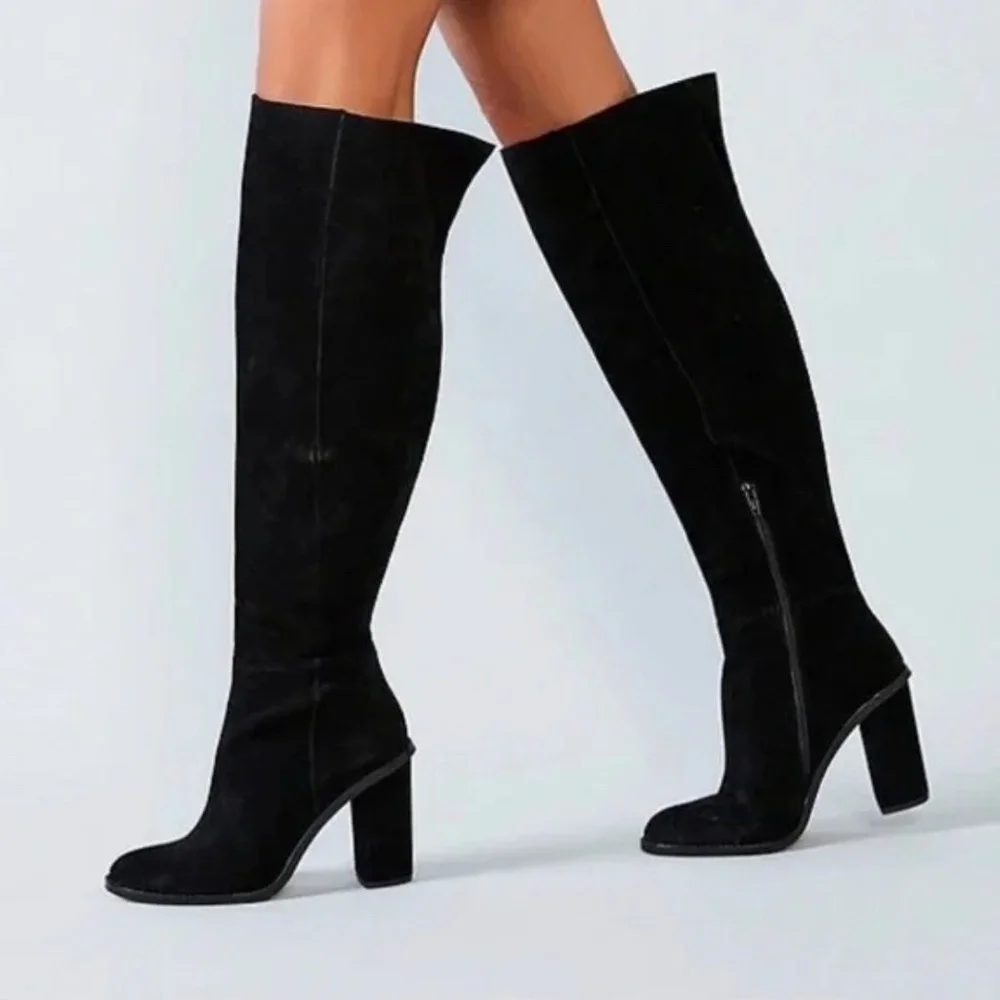 NWOB Gianni Bini Barrine OTK Over the Knee Black Suede Boots Size 6