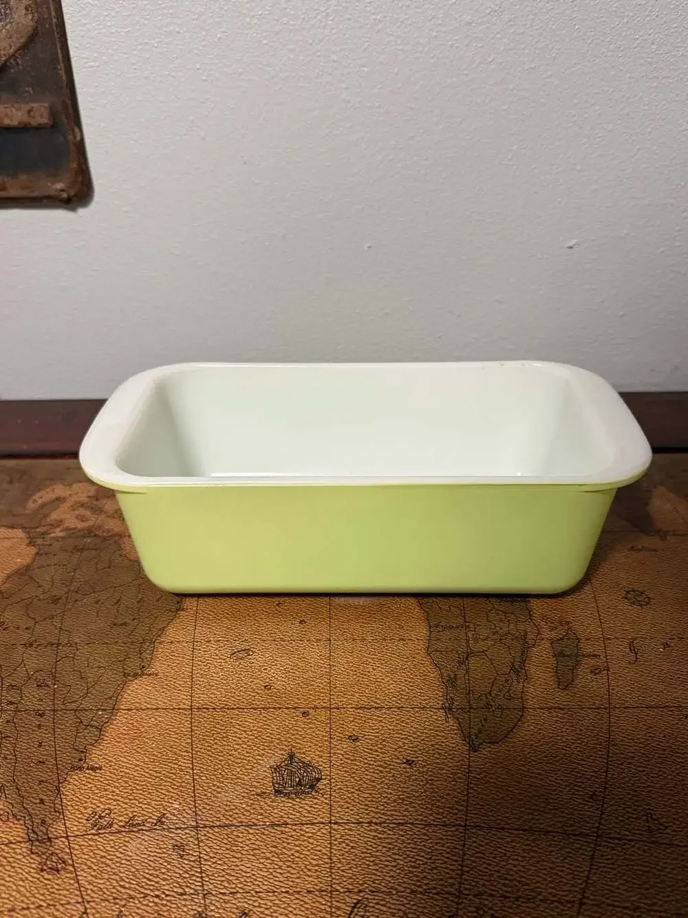 Vintage Pyrex 213 Lime Green 1.5 Quart Loaf Pan Ovenware