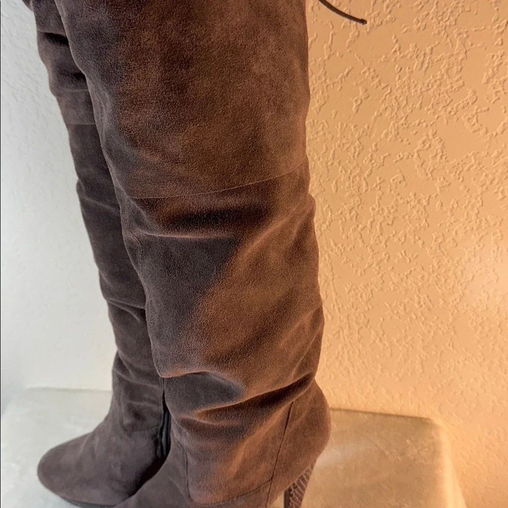 Bakers Grey Suede Over The‎ Knee Boots Snakeskin Platform Stiletto Heel 8.5B
