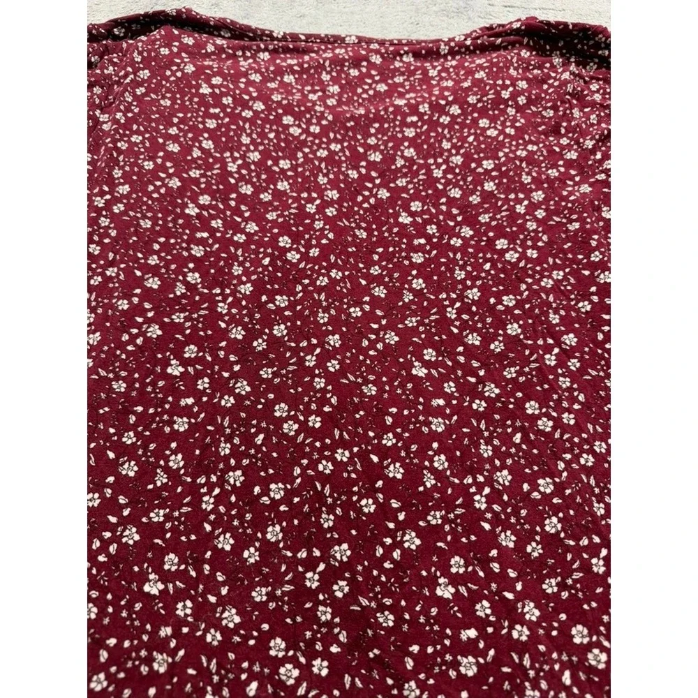 Old Navy Luxe Womens Large Burgundy Floral V-Neck Puff Short Sleeve‎ Top Shirt