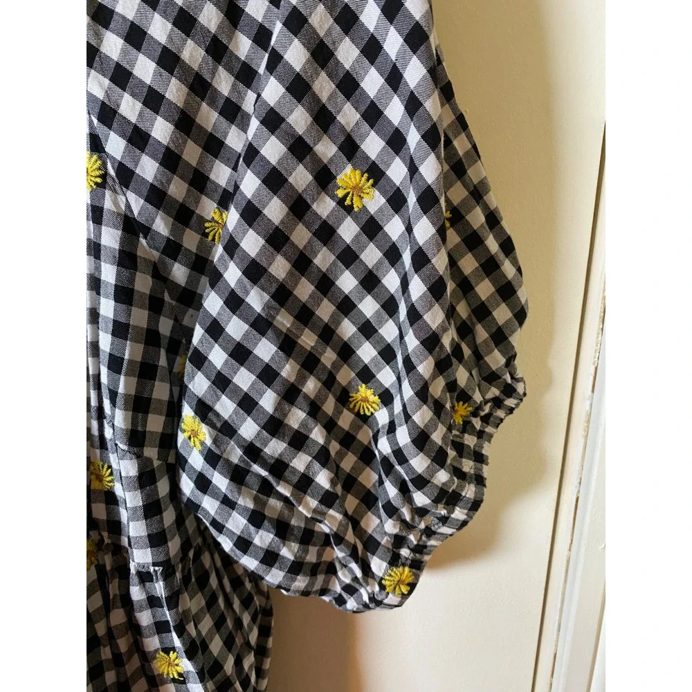 Old Navy Womens Gingham Daisy Embroidered Babydoll Blouse Black White Large