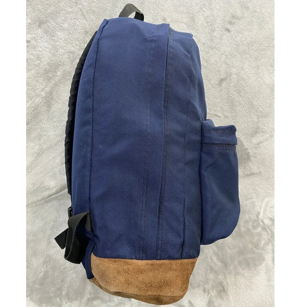 Jansport includes shoulder number