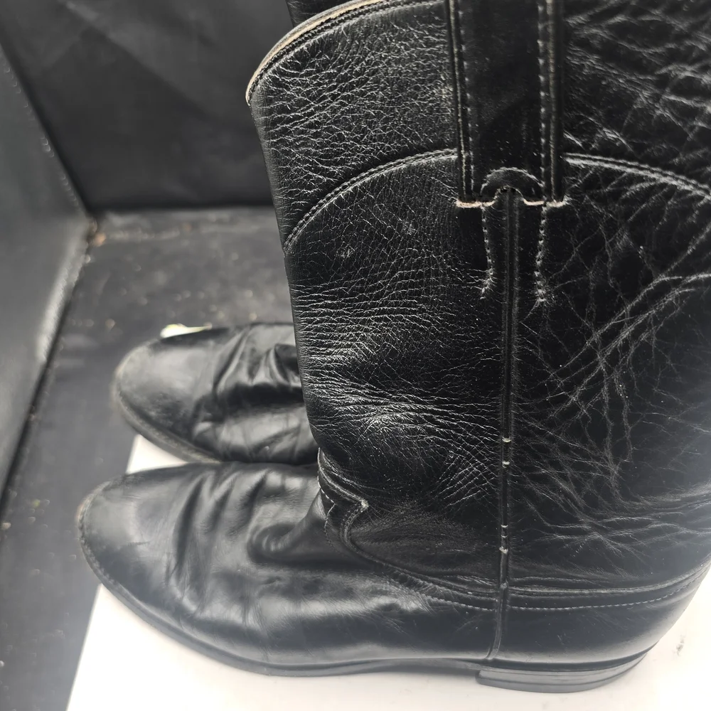 Justin Boots elegant black