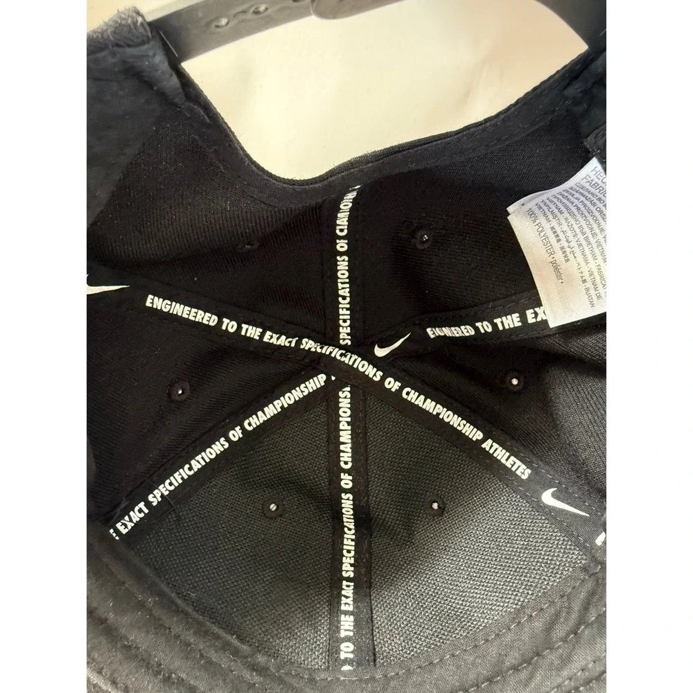 Nike kids black