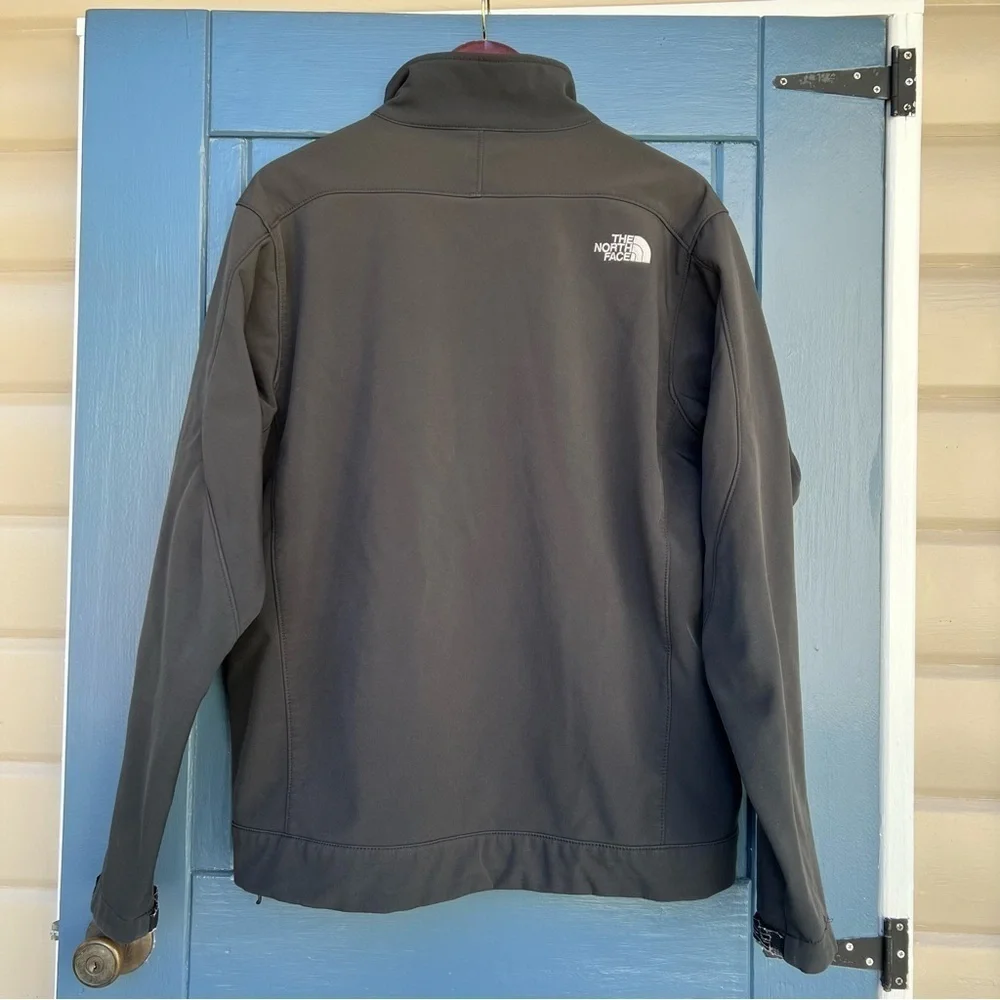 The North Face used velcro