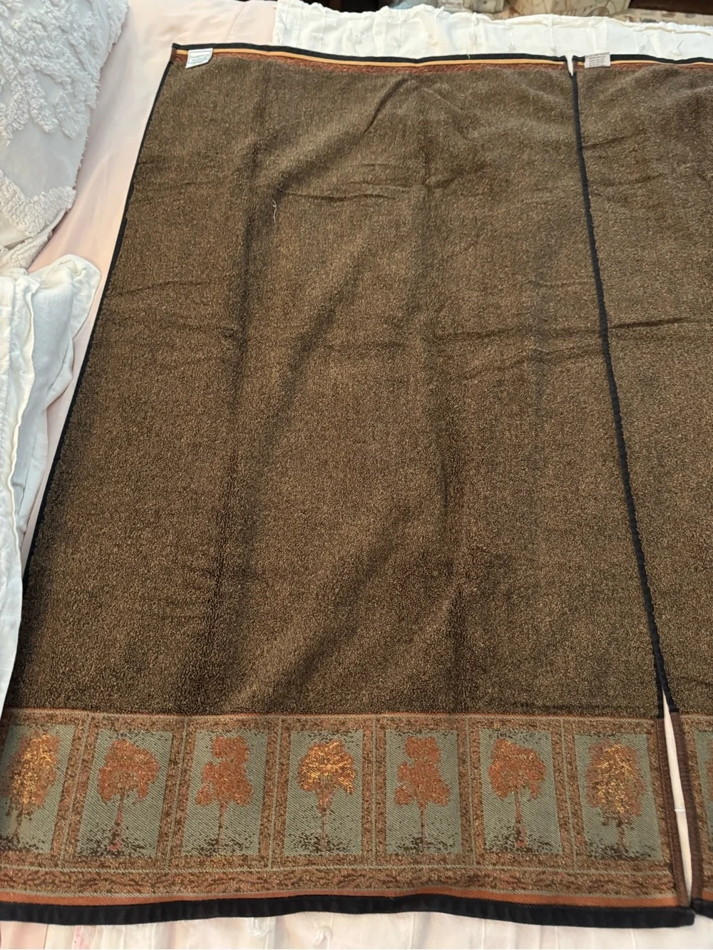 Hampton Manor vintage exclusively