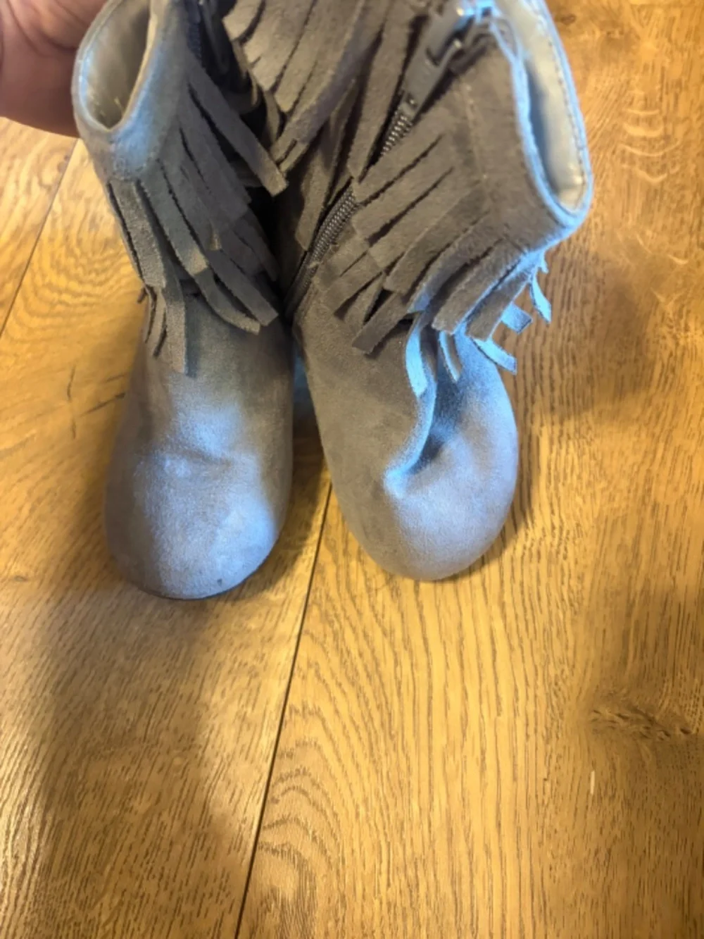 Jumping Beans Fringe Toddler Boots – Size 8 – Great Condition