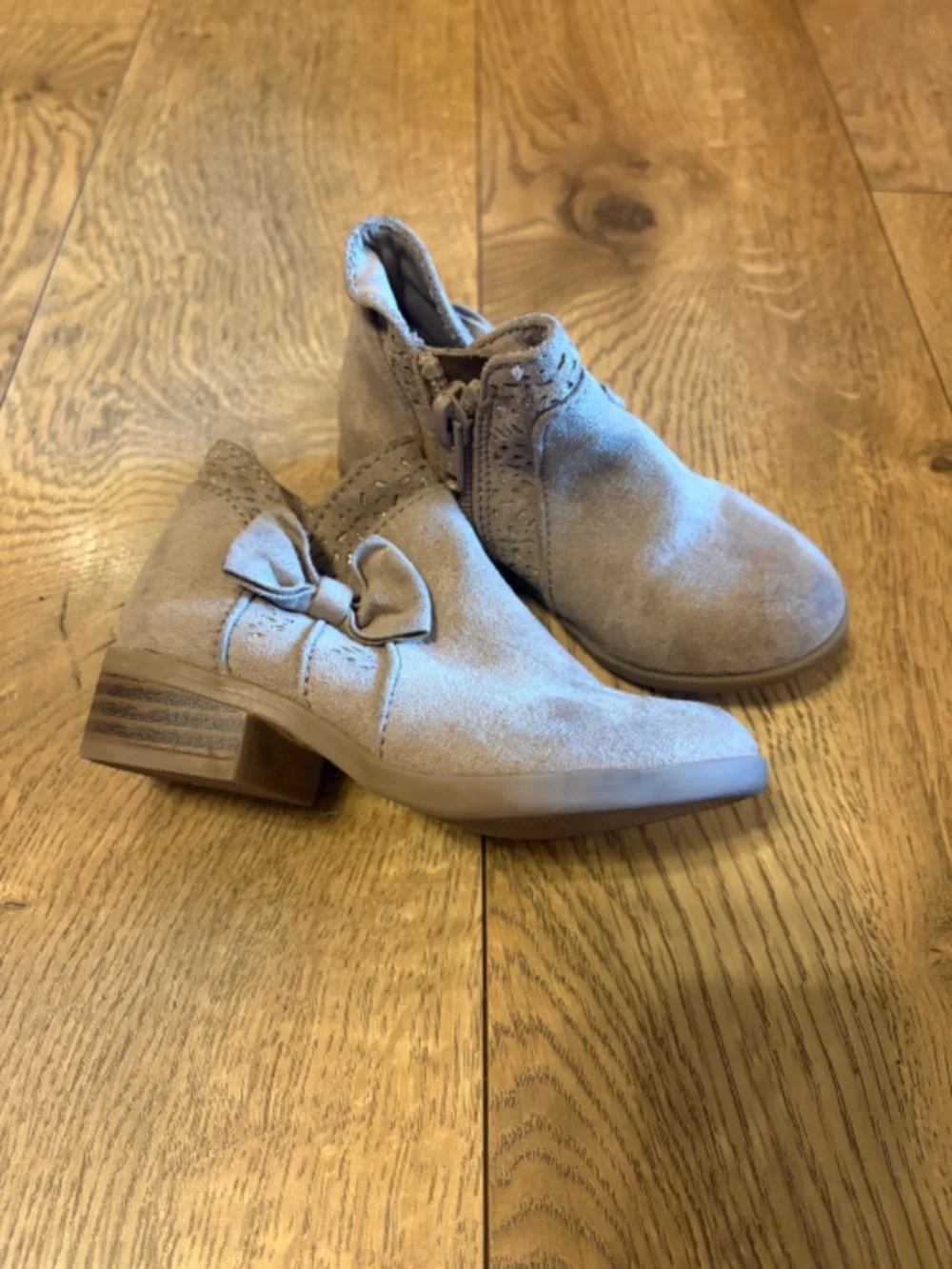 Jumping Beans Toddler Ankle Boots – Size 6
