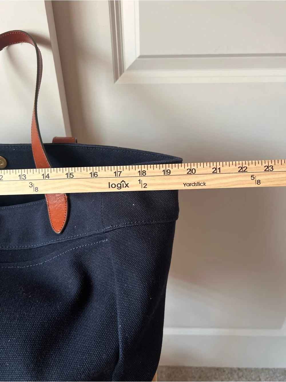Banana Republic spacious navy