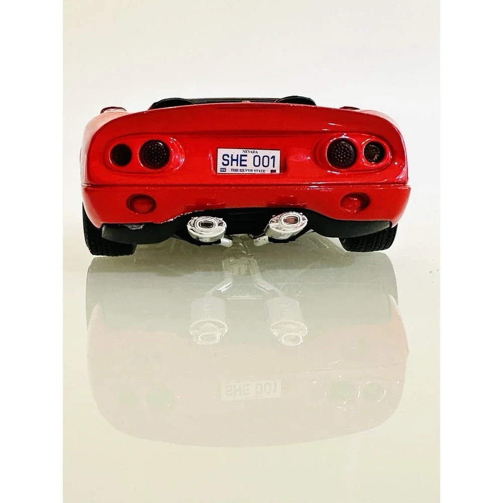 Bburago Red 1999 Shelby Series 1 Red 1:24 Scale Gold Collection