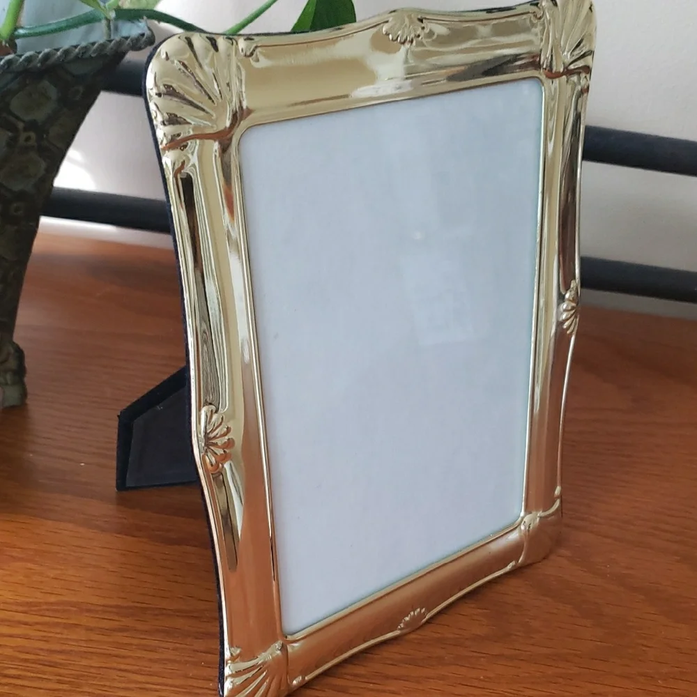 Vtg Elegant Gold Picture Frame- Holds 5x7 Photo