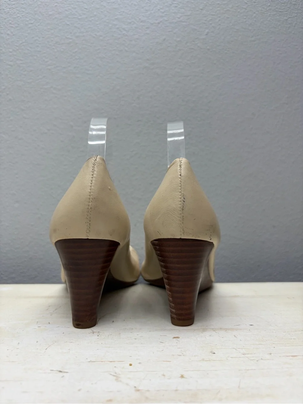 Tory Burch Beige Leather Lowell Open Toe Wedges Size 9