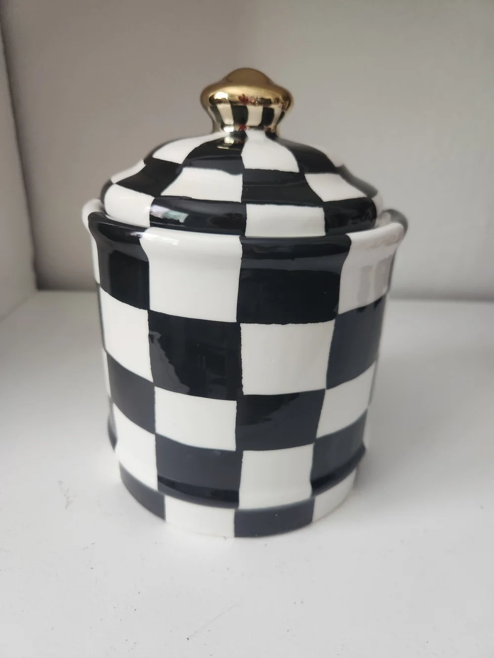 N/A stylish black