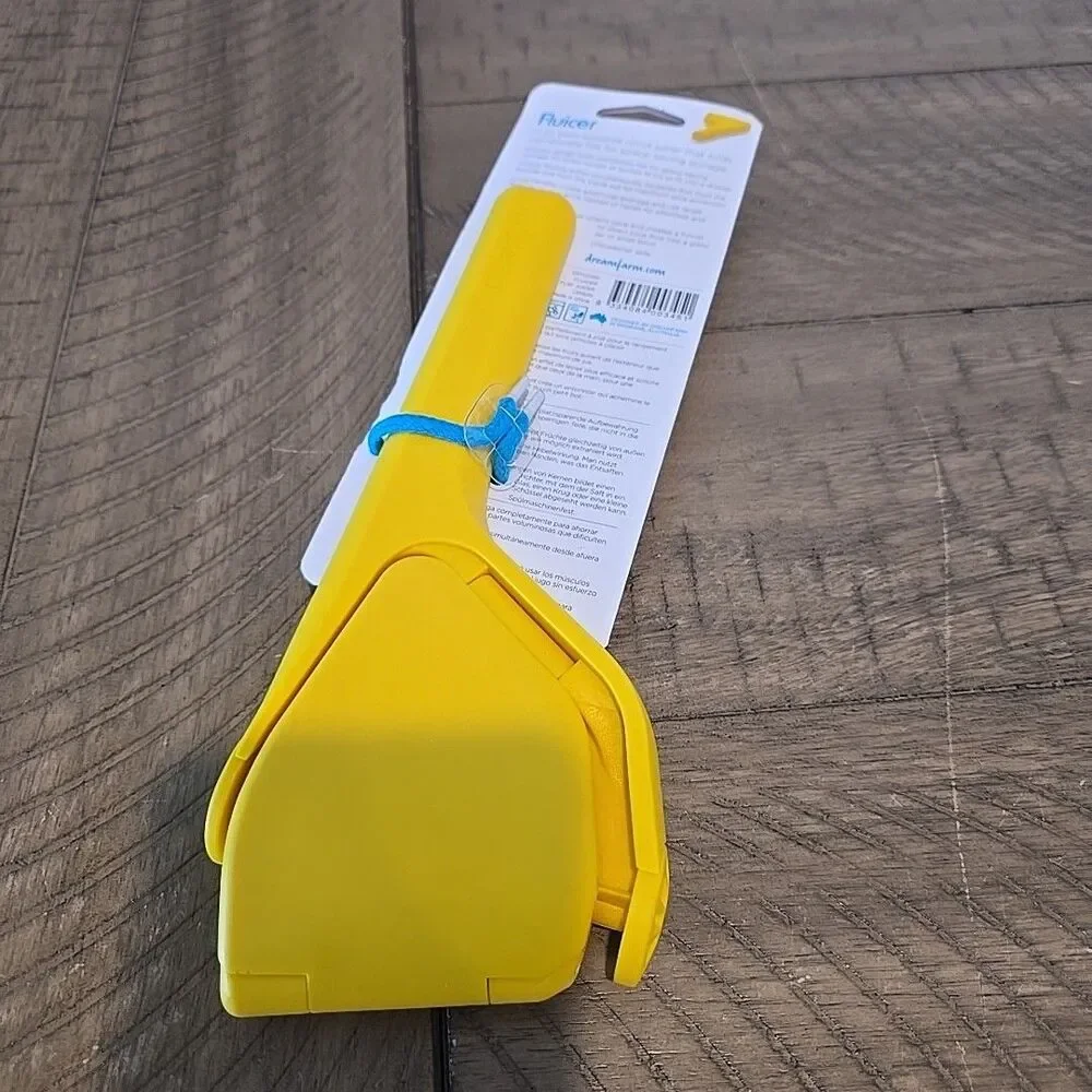 Dreamfarm Fluicer Easy-Squeeze Fold-Flat Citrus Juicer - Lemon/ Lime/ Orange NEW