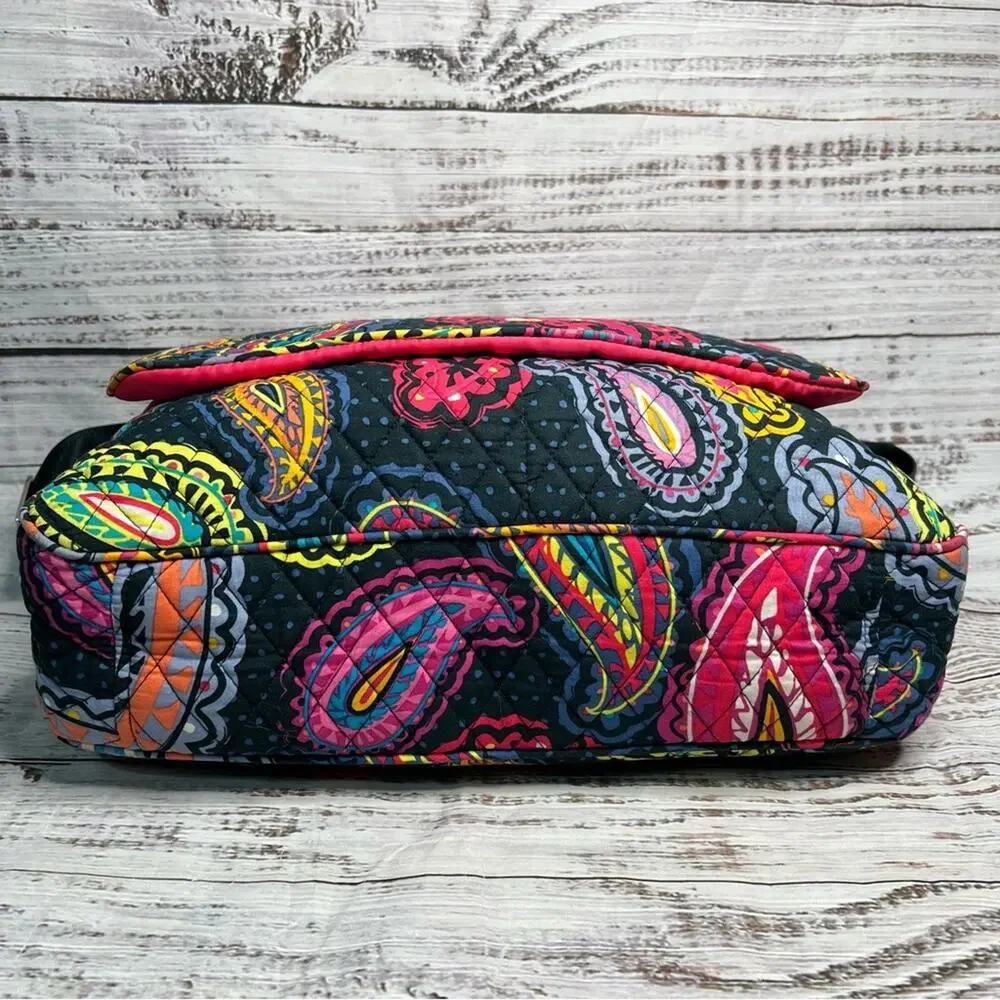 Vera Bradley Essential Messenger Bag‎ in Twilight Paisley Laptop Bag EUC