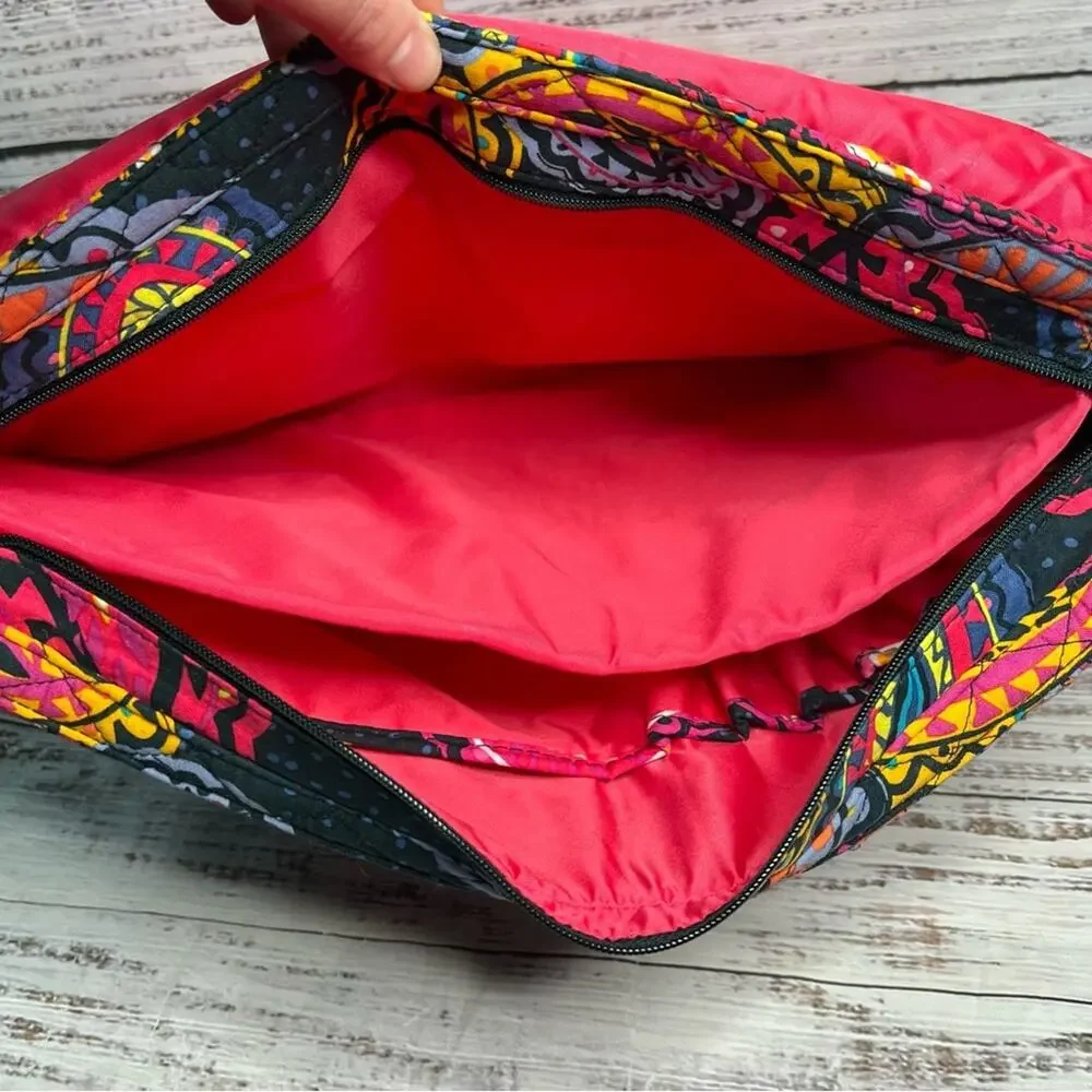 Vera Bradley Essential Messenger Bag‎ in Twilight Paisley Laptop Bag EUC