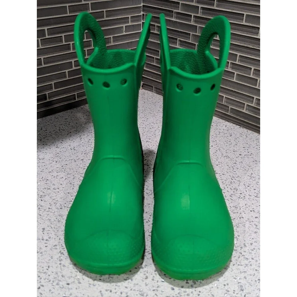 CROCS handle it