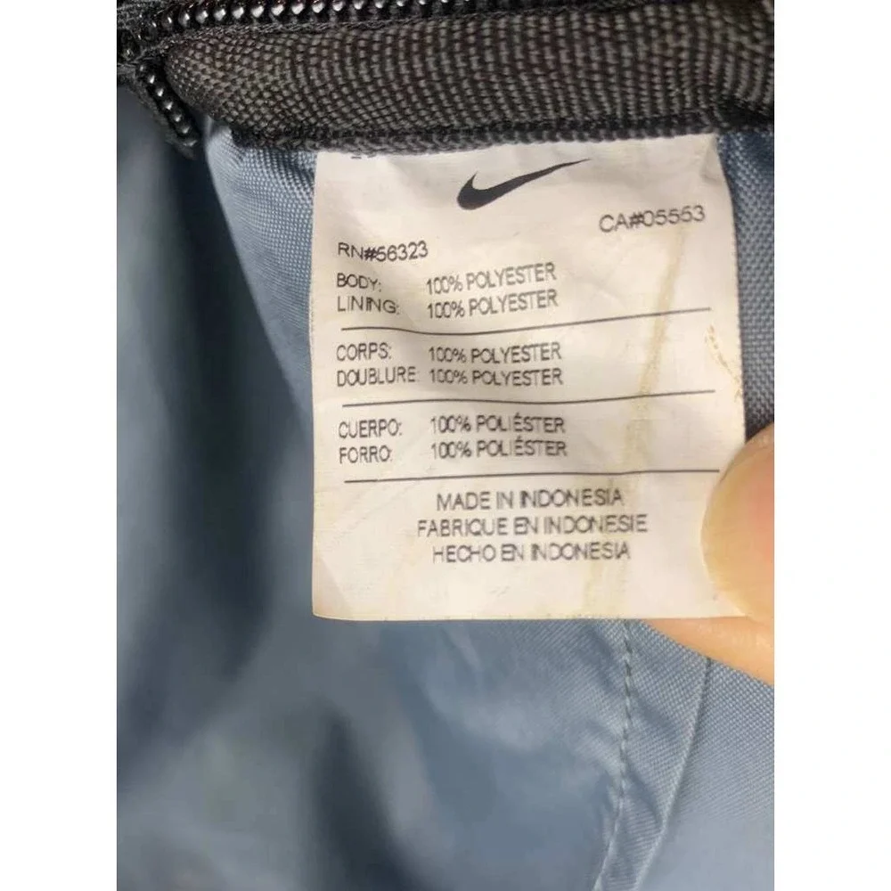 Nike sportswear black