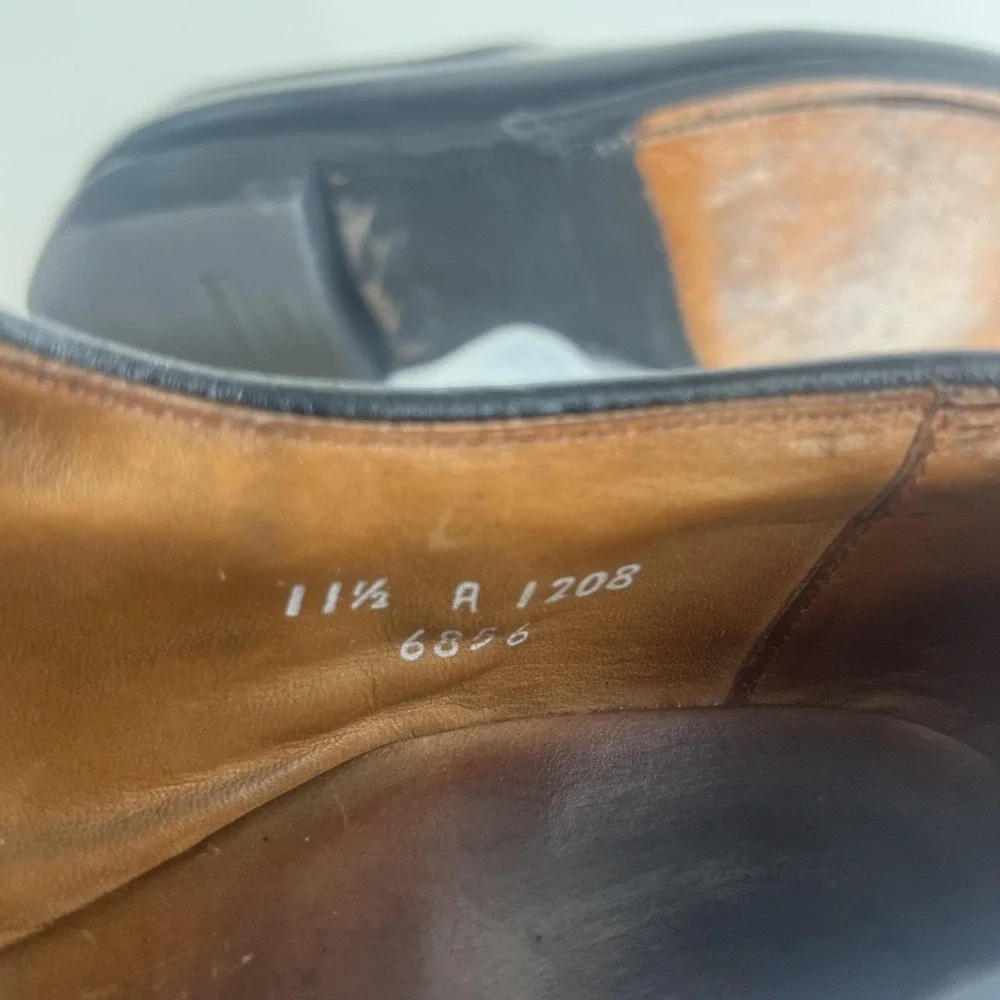 Allen Edmonds brand allen