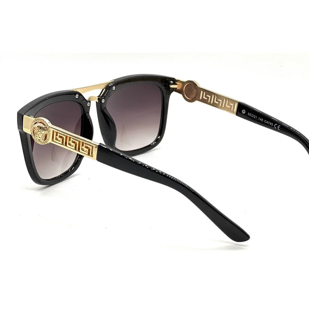 N/A stylish sunglasses
