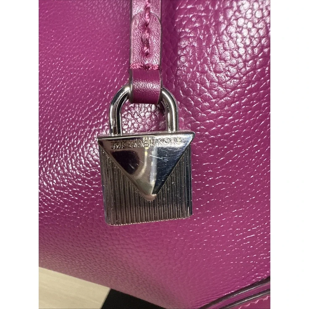 Michael Kors like new
