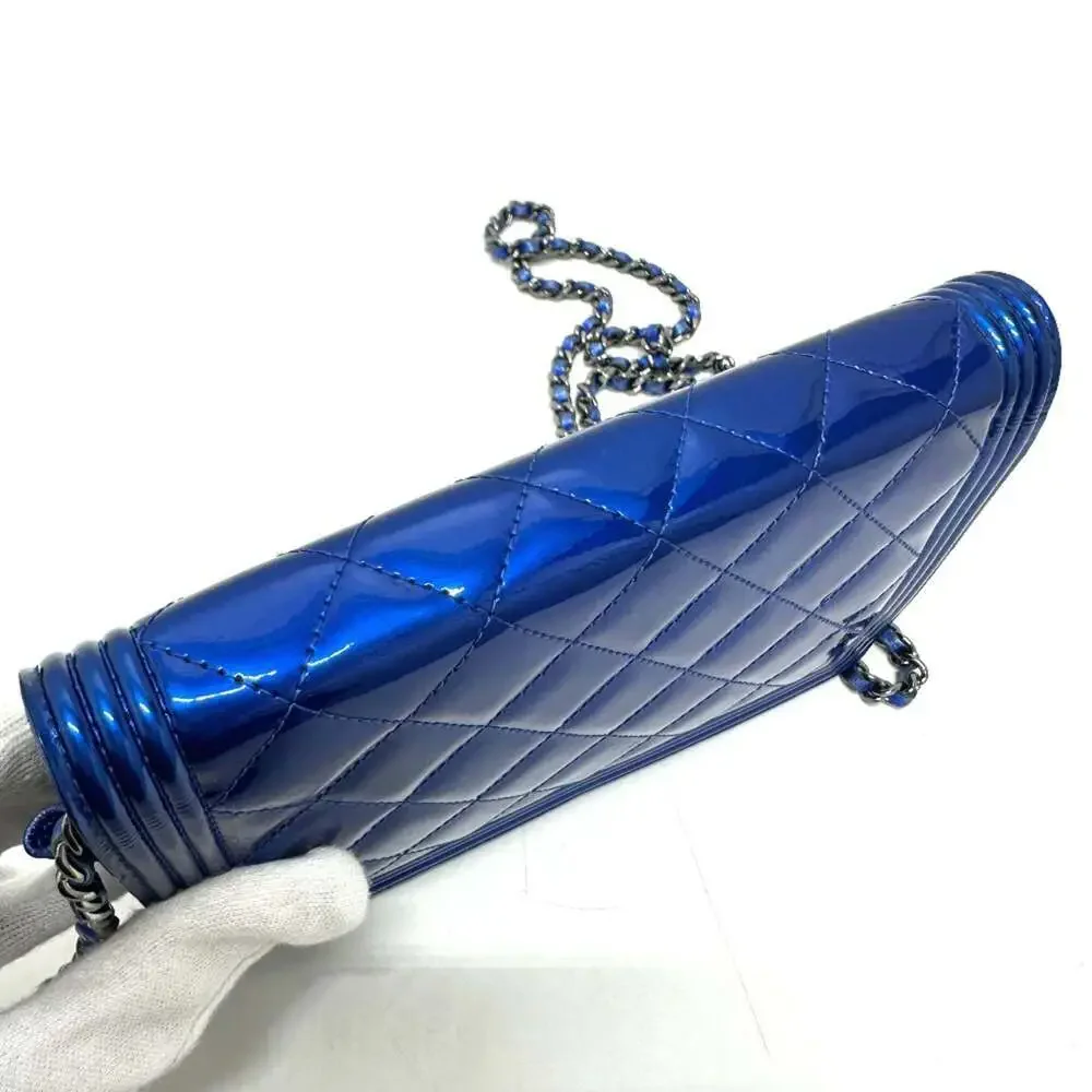CHANEL blue shoulder