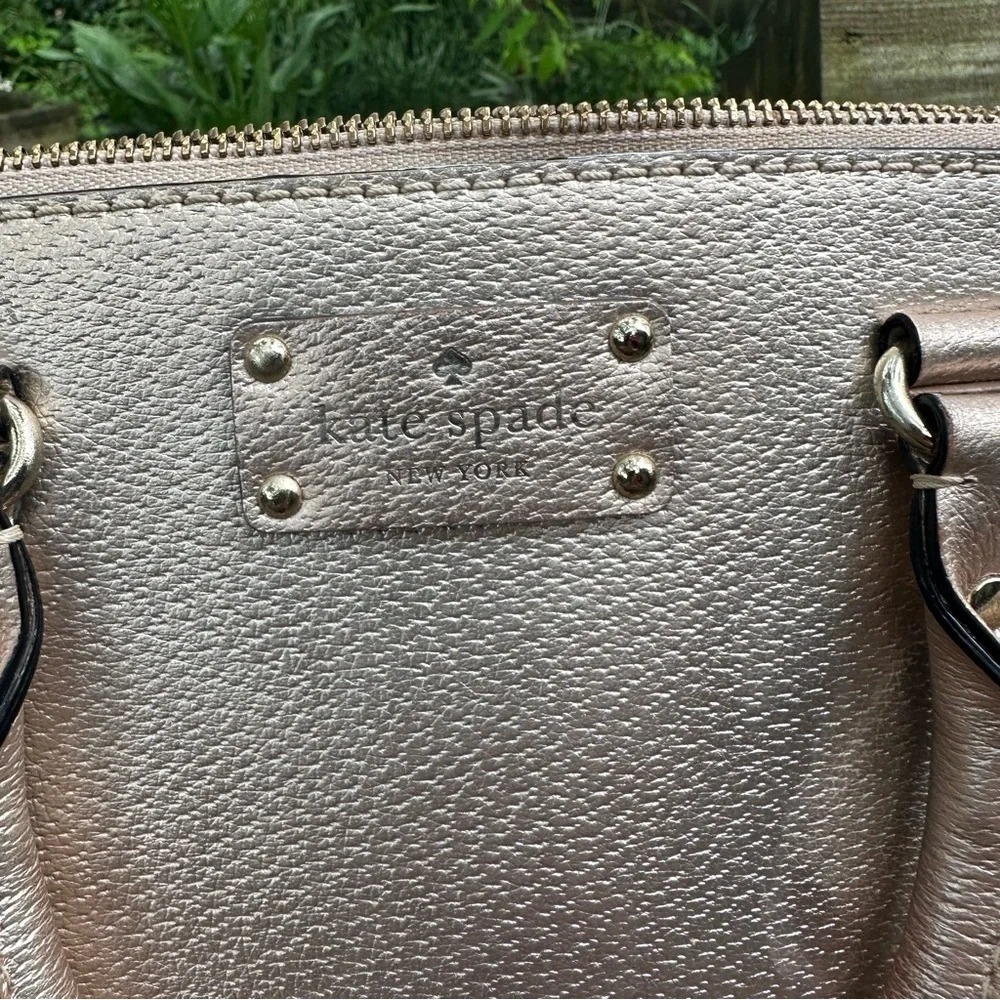 kate spade up worn zip