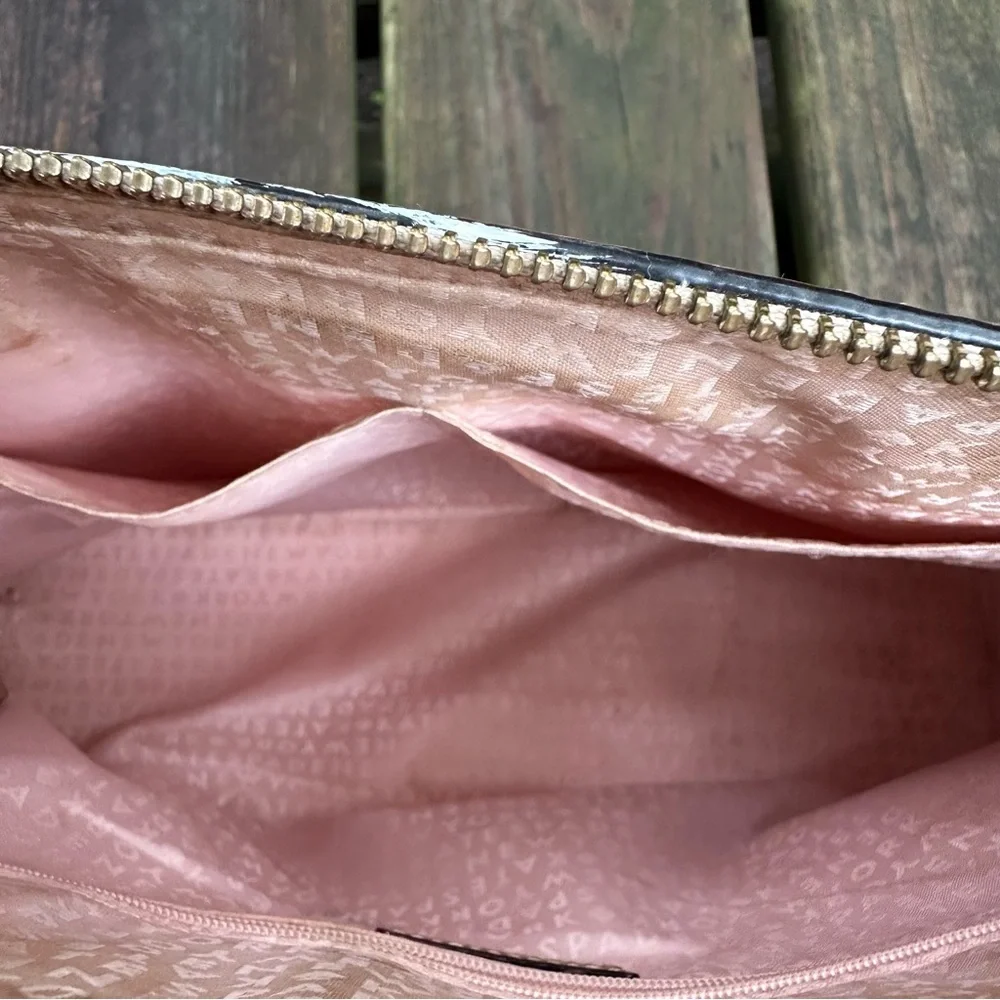 kate spade timeless finish crossbody