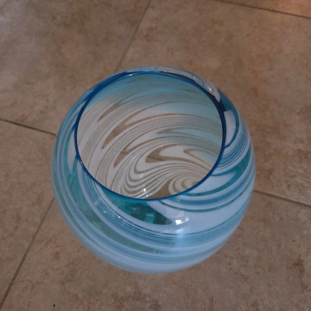 Murano Vintage Artisan Swirl Glass Vase Blue White Elegant Home Decor‎ Accent