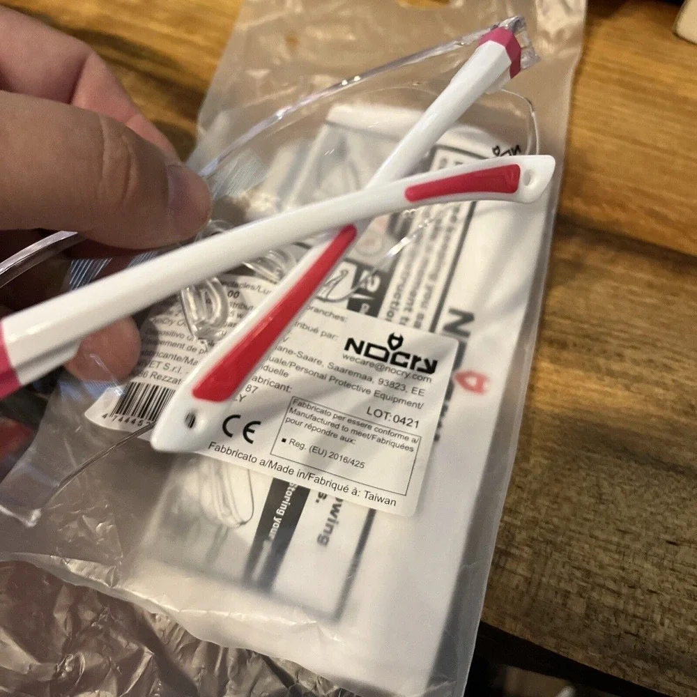 NoCry safety glasses