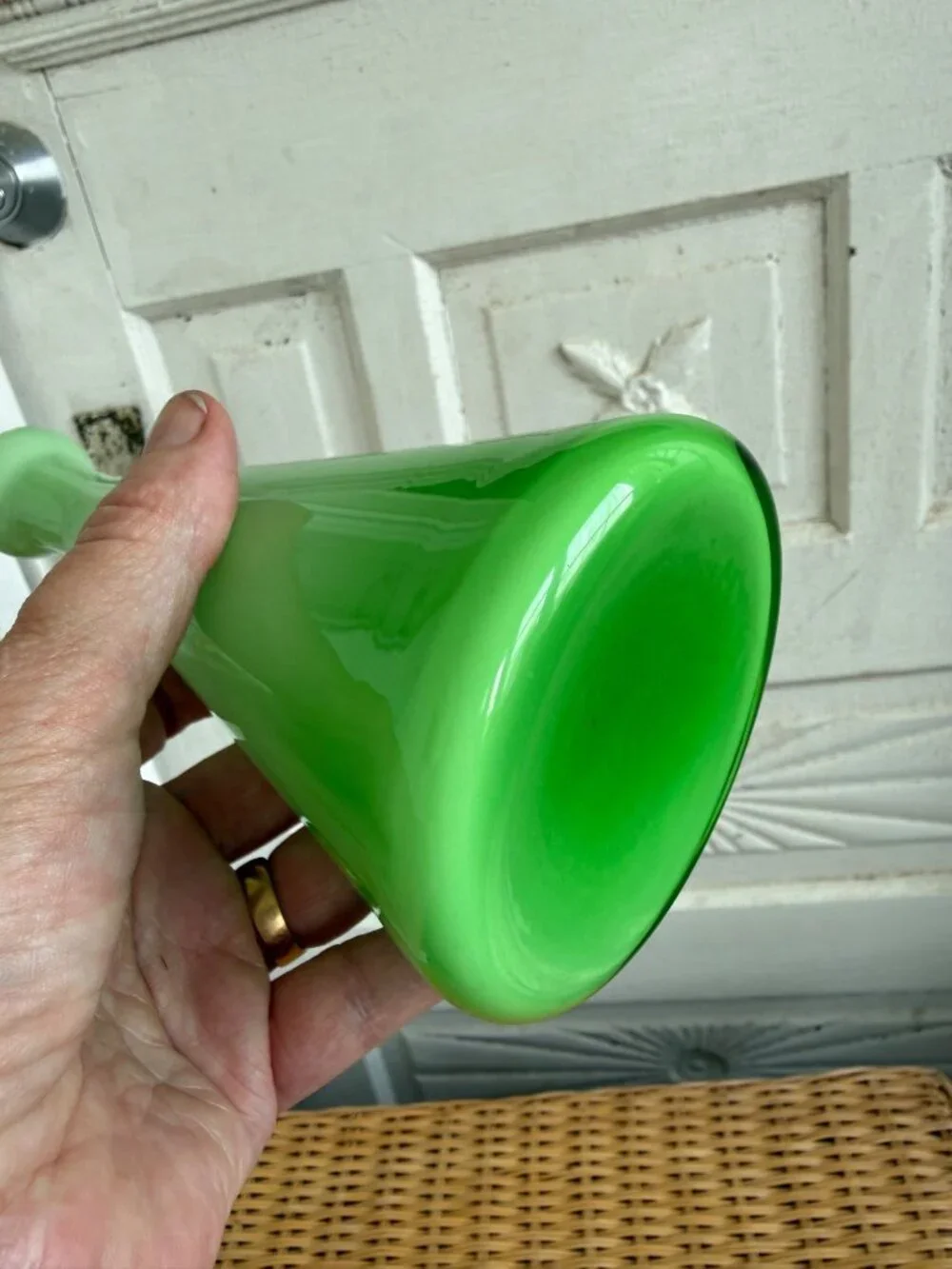 Vintage MCM Art Glass Encased White and Jadite Green Gradiant Bud Vase 7