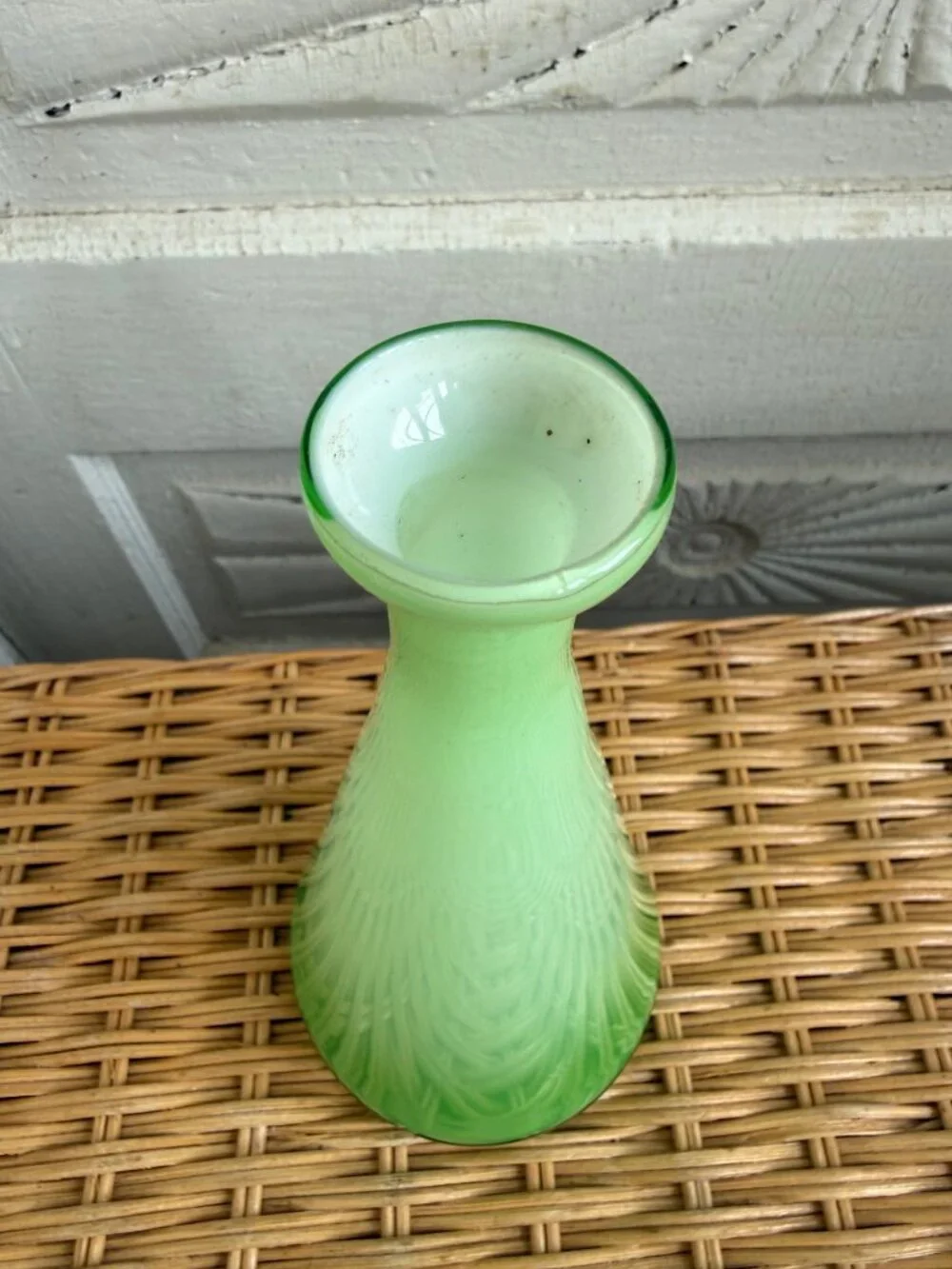 Vintage MCM Art Glass Encased White and Jadite Green Gradiant Bud Vase 7