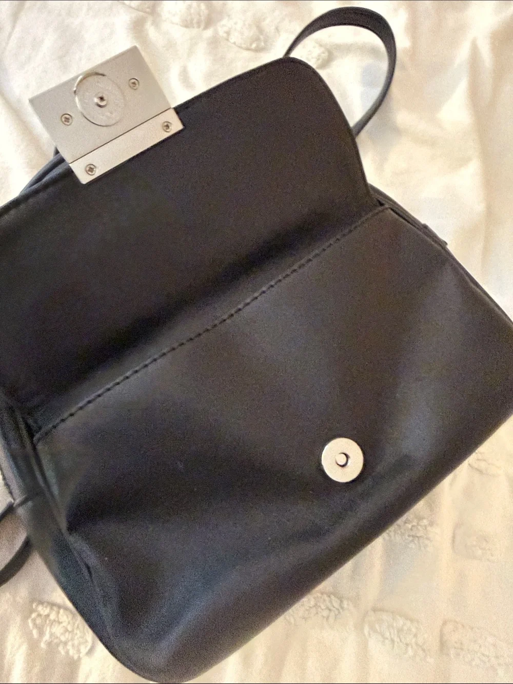 Guess compact mini