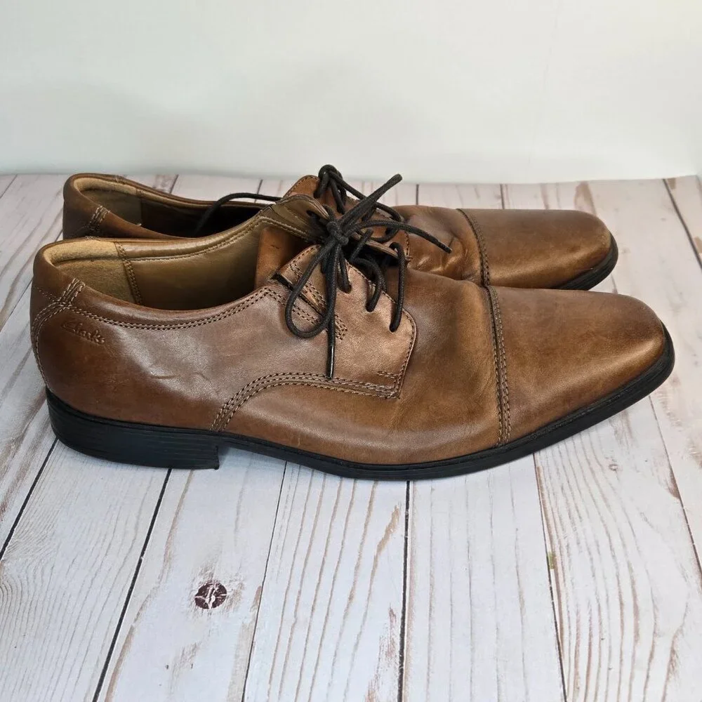Clarks men’s brown