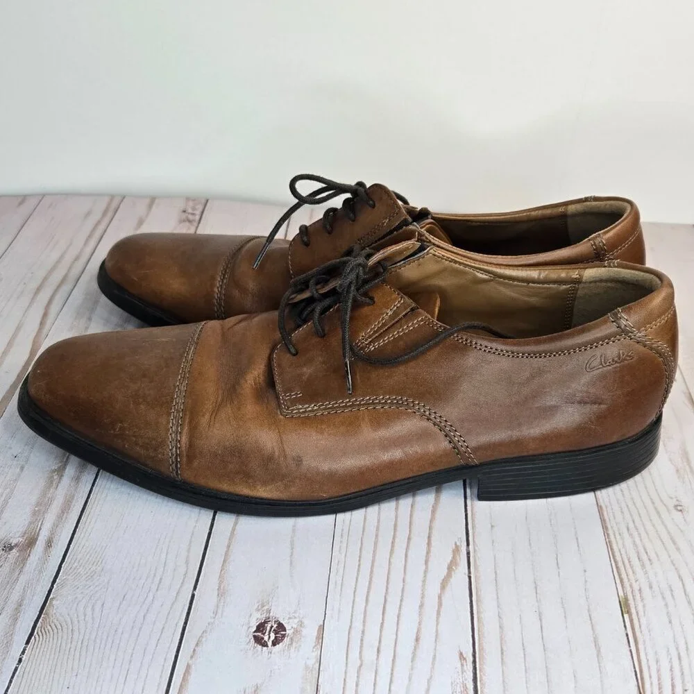 Clarks men’s brown