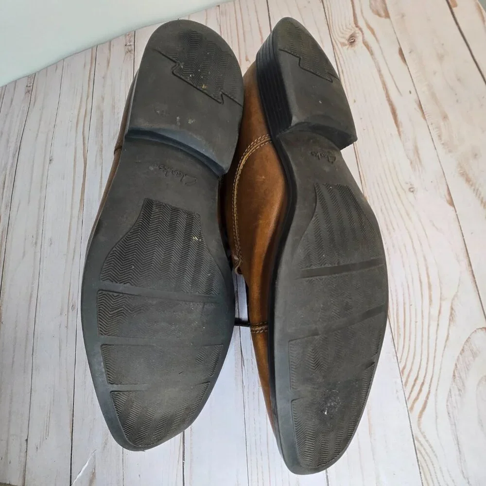 Clarks men’s brown