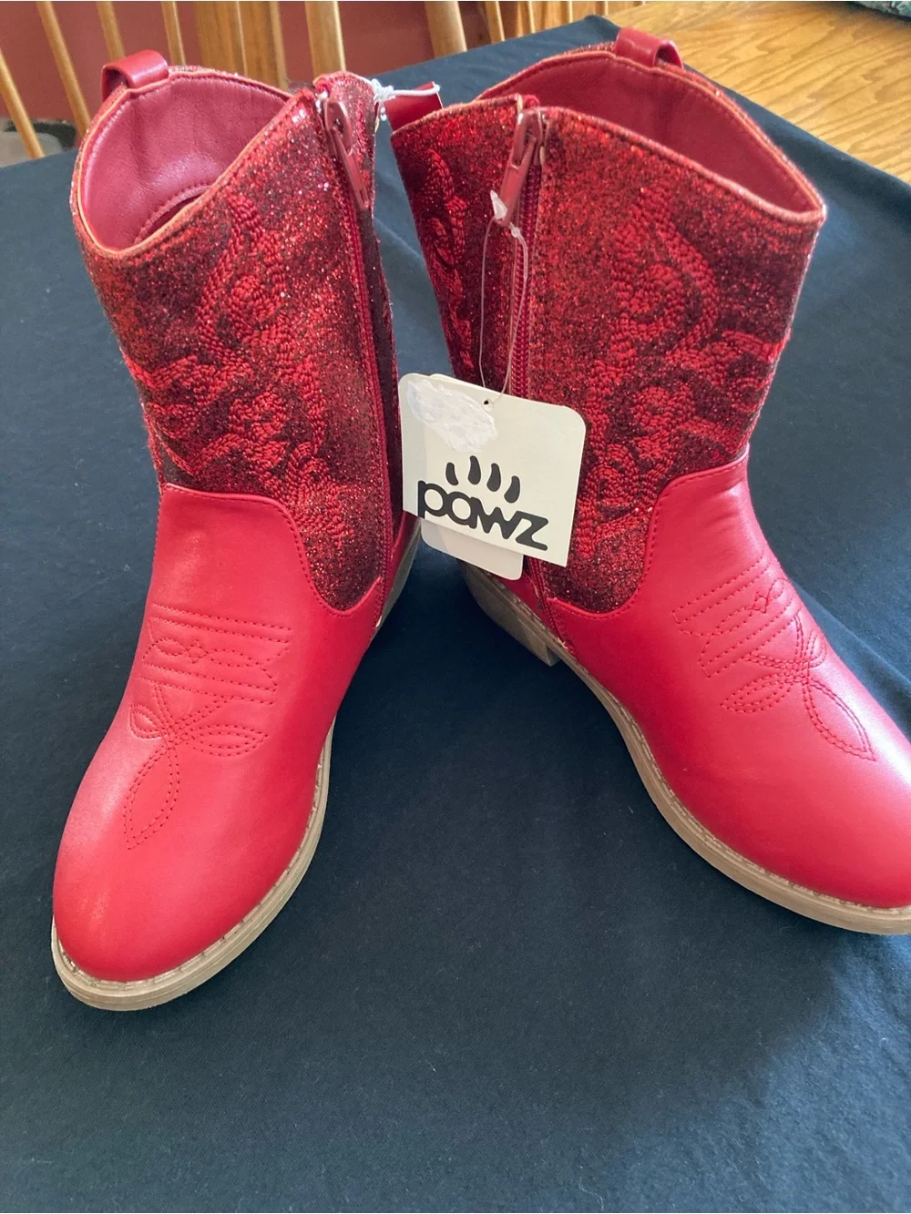 PAWZ nwt girls