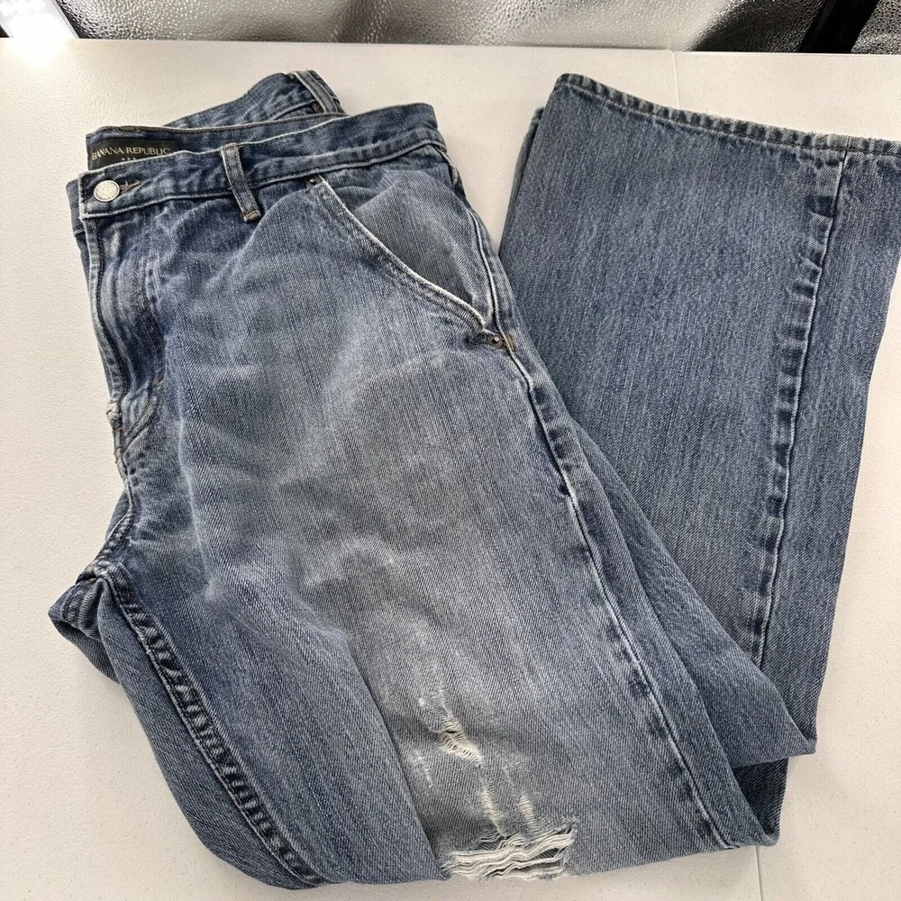 Banana Republic Mens 35x29 Distressed Jeans 100% Cotton Relaxed Fit Bootcut Blue