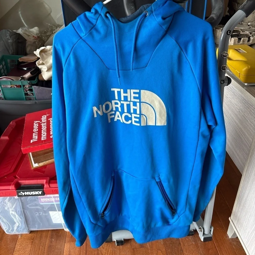 The North Face Blue Pullover Hoodie Men’s Size M