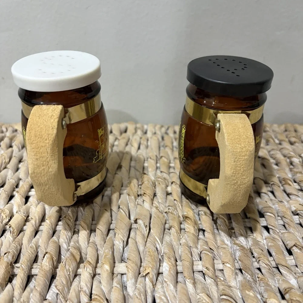 The Unbranded Brand vintage salt