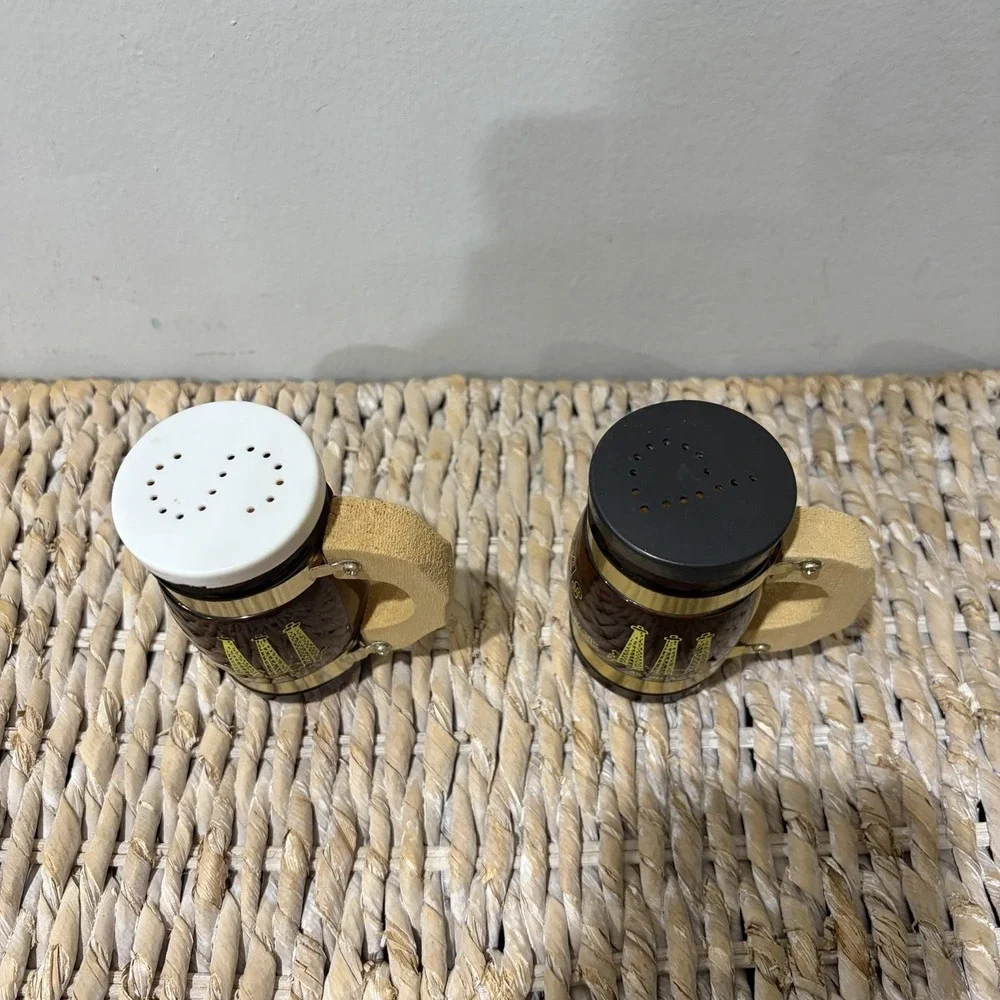 The Unbranded Brand vintage salt