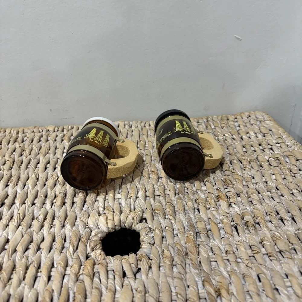 The Unbranded Brand vintage salt