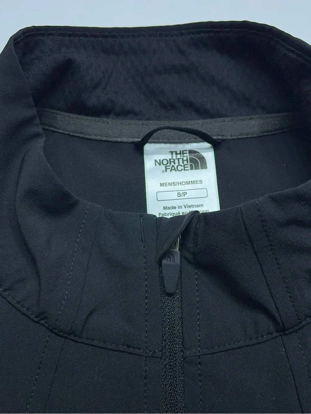 The North Face Jacket Mens Size Small Black Lightweight Windbreaker Hiking
