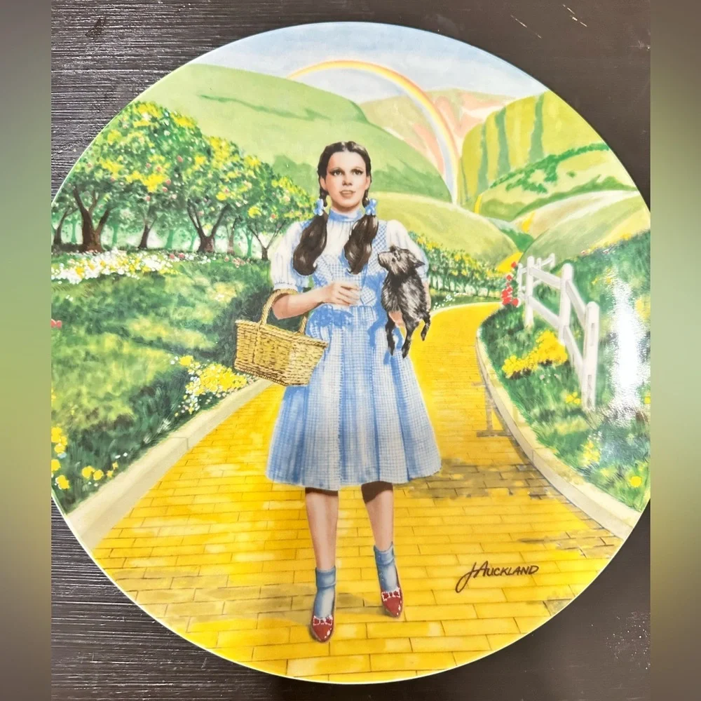 Wizard of Oz “Over the Rainbow” Collector Plate Dorothy Toto Knowles 1977