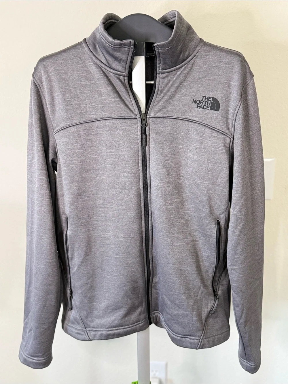 The North Face Men's Heathered Gray Lightweight Zip Jacket
