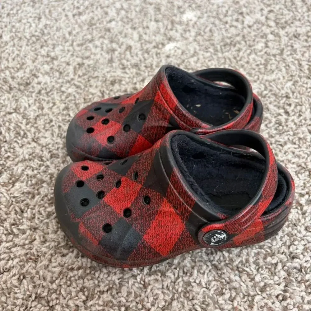 Size 8 / Toddler Girl Lined Crocs