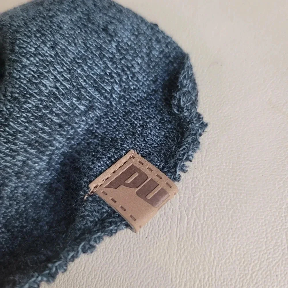 Pugs nwot knit