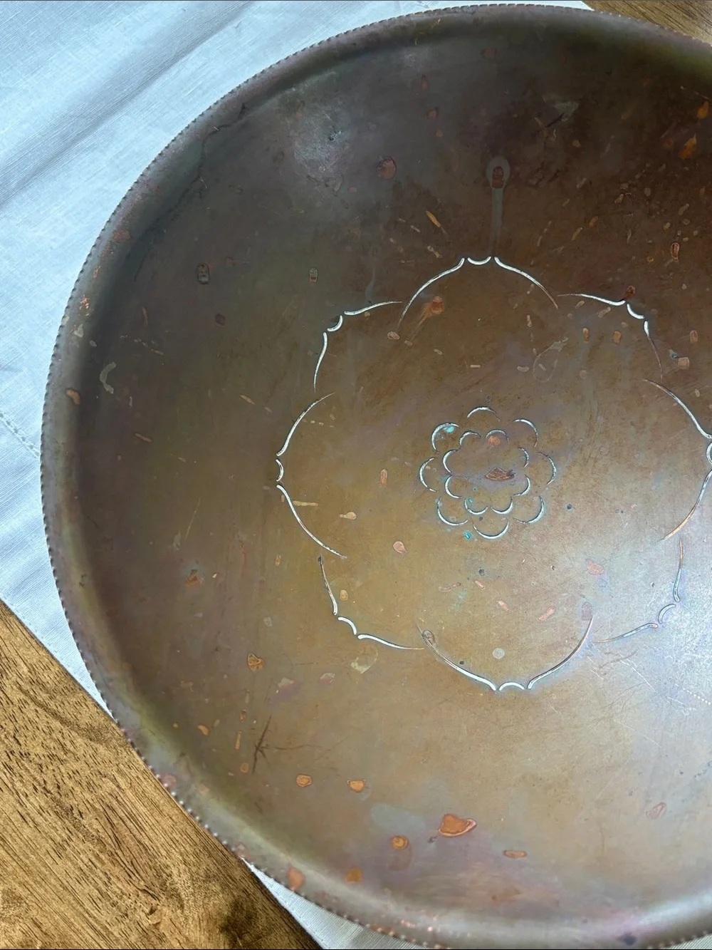 N/A vintage etched