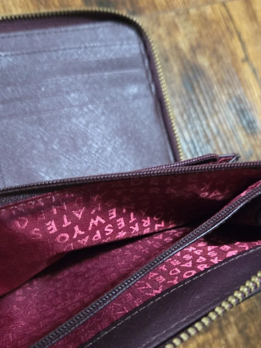 kate spade sleek zip
