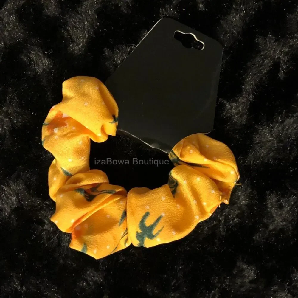 Bundle (6) Satin & Velvet Scrunchie   ISC8130- KIDS  Handmade NWT Boutique